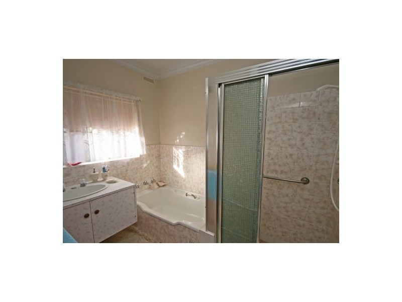 44 Kathleen Street, Tamworth NSW 2340