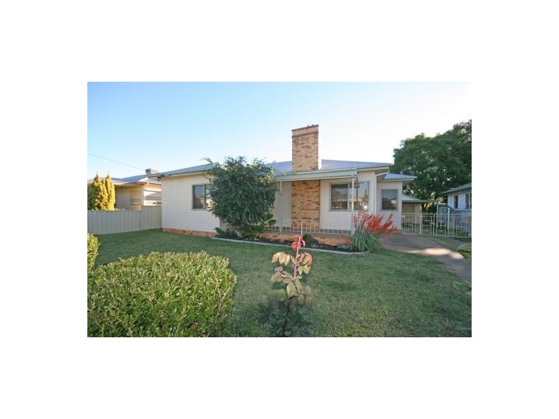 36 Edinburgh Street, Tamworth NSW 2340