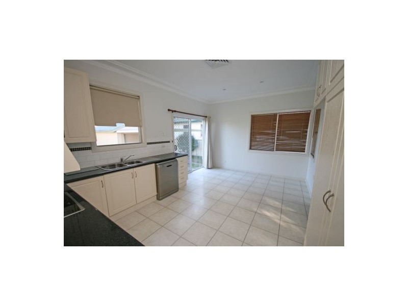 36 Edinburgh Street, Tamworth NSW 2340