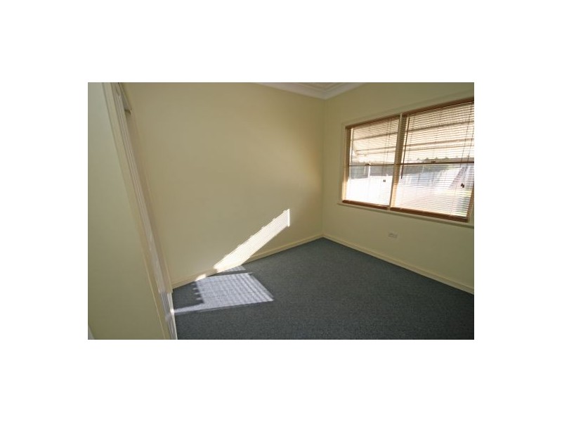 36 Edinburgh Street, Tamworth NSW 2340