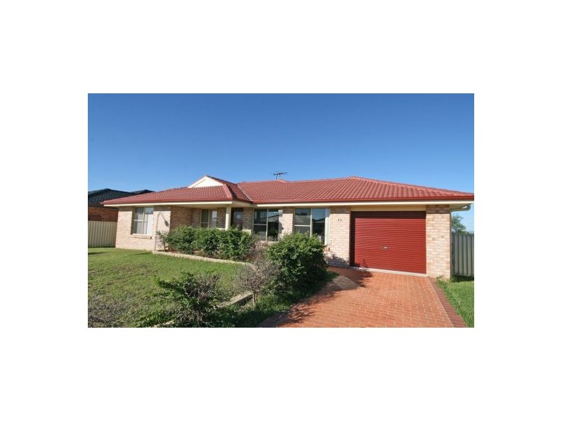 11 Lindsay Road, Tamworth NSW 2340