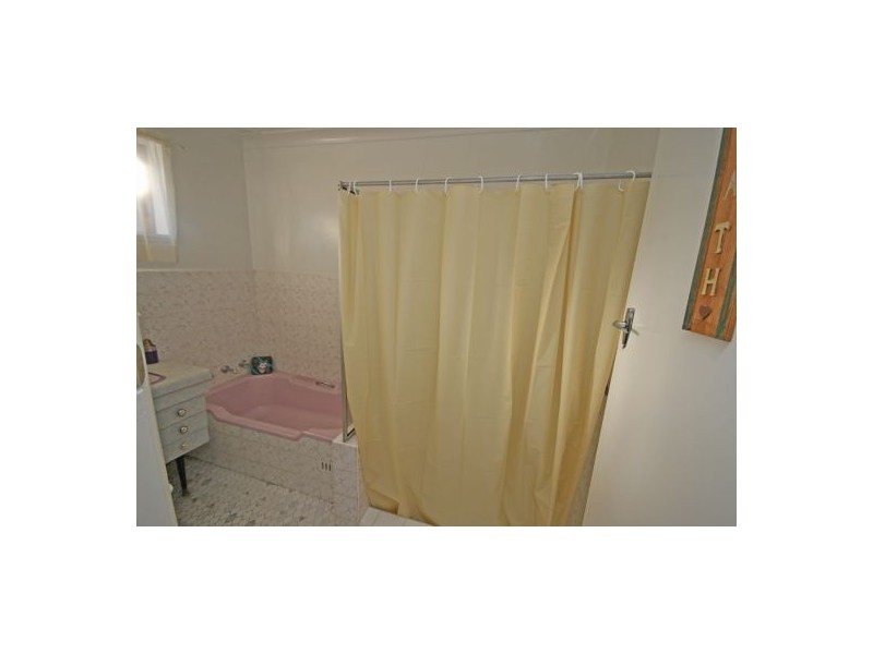 6 Martin Street, Tamworth NSW 2340