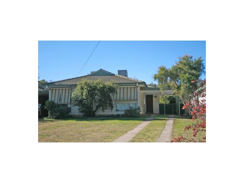 24 Manilla Road, Tamworth NSW 2340