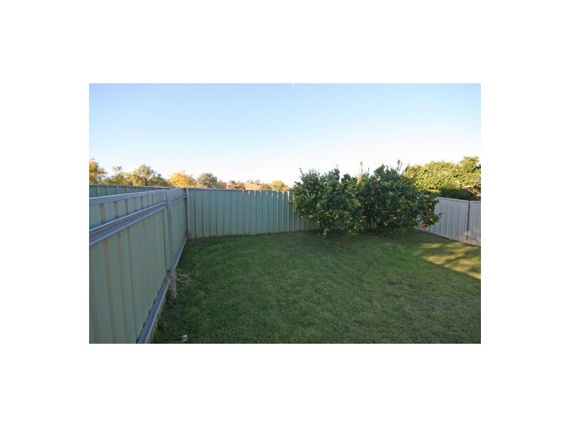 24 Manilla Road, Tamworth NSW 2340