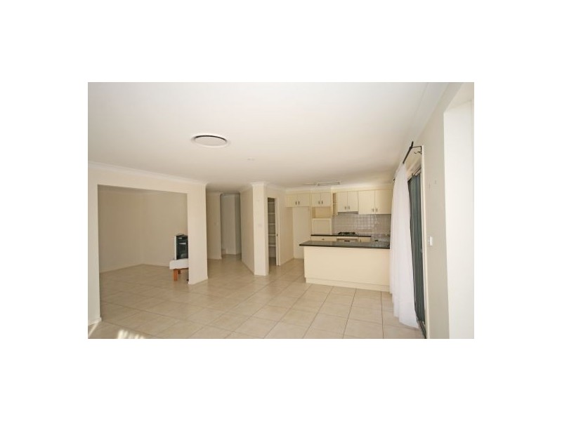 32 Garden Street, Kootingal NSW 2352