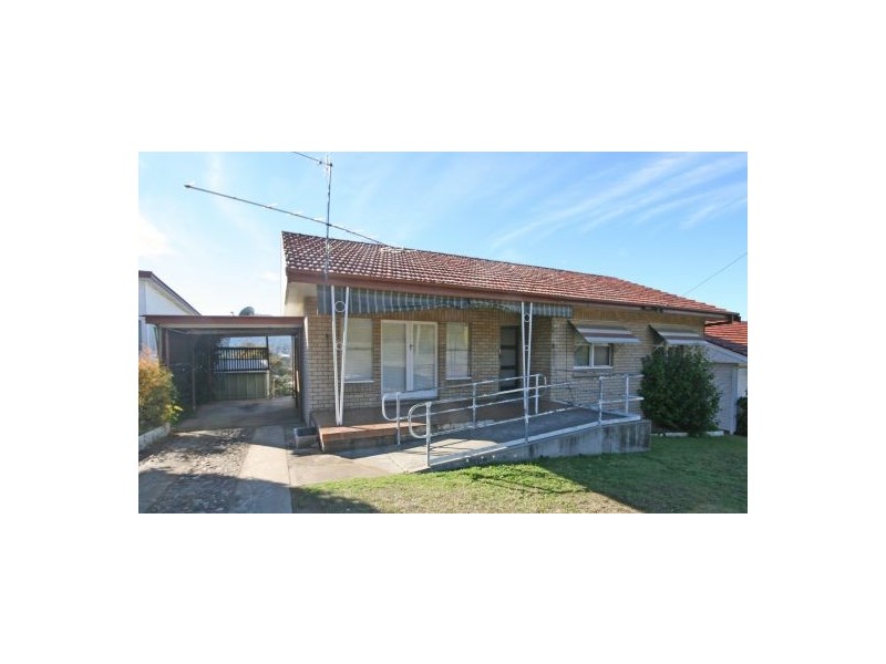 124 Crown Street, Tamworth NSW 2340