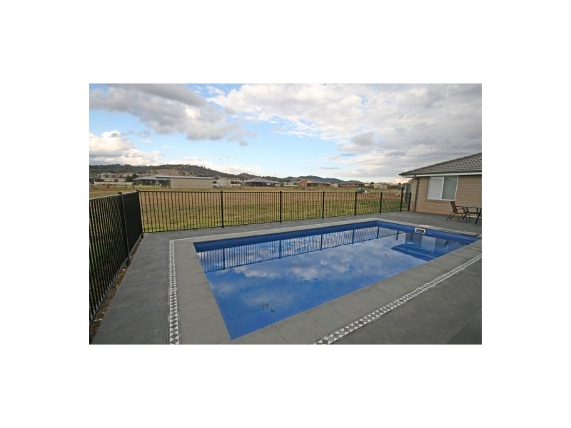 20 Sequoia Drive, Tamworth NSW 2340