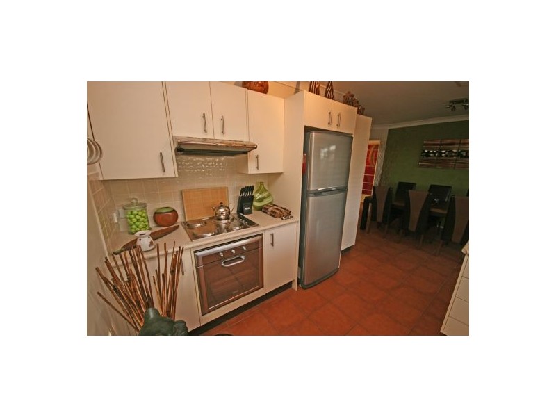 110 Flinders Street, Westdale NSW 2340