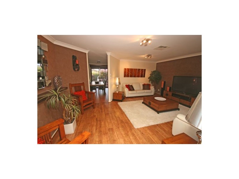 110 Flinders Street, Westdale NSW 2340