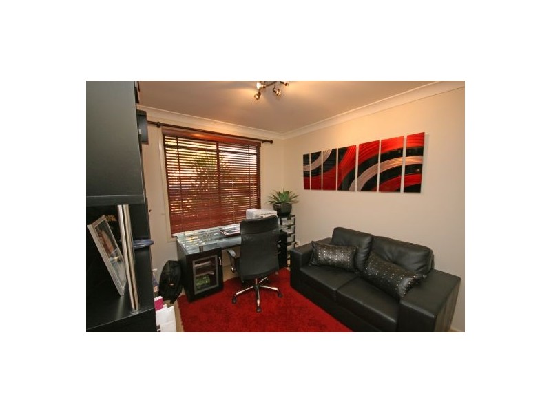 110 Flinders Street, Westdale NSW 2340