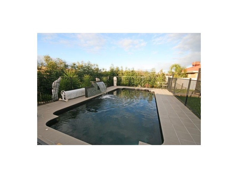 110 Flinders Street, Westdale NSW 2340