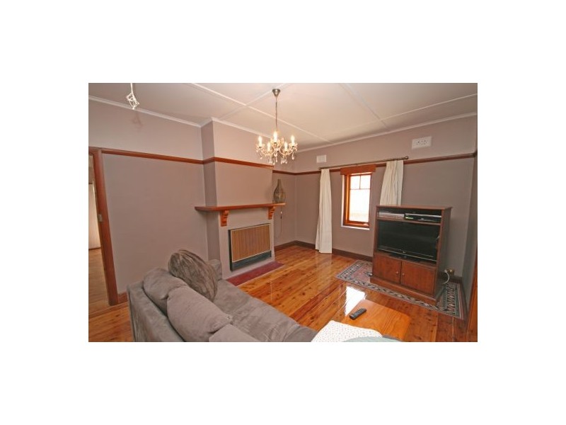 41 Mathews Street, Tamworth NSW 2340