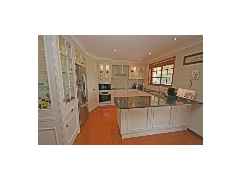 31 Kingswood Drive, Tamworth NSW 2340