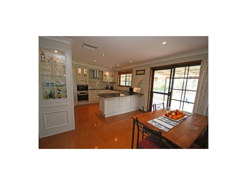 31 Kingswood Drive, Tamworth NSW 2340