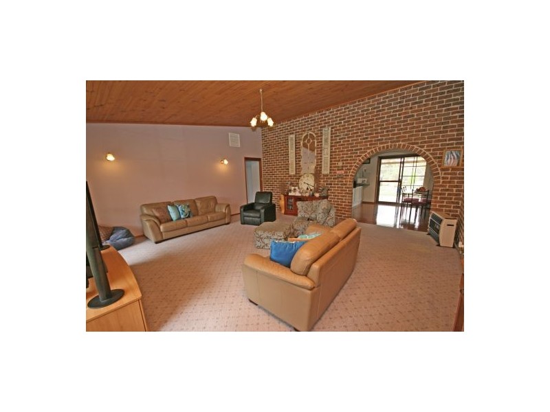 31 Kingswood Drive, Tamworth NSW 2340