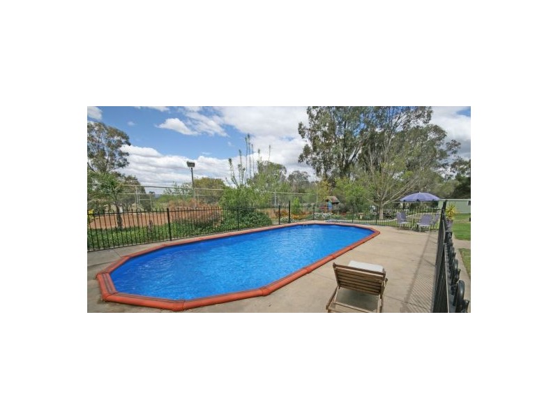 31 Kingswood Drive, Tamworth NSW 2340