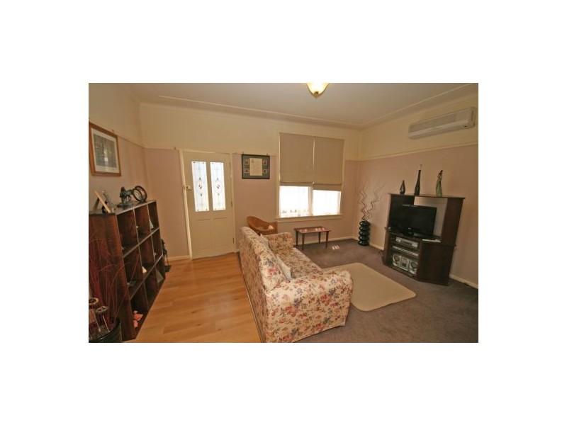 5 Peel Street, Tamworth NSW 2340