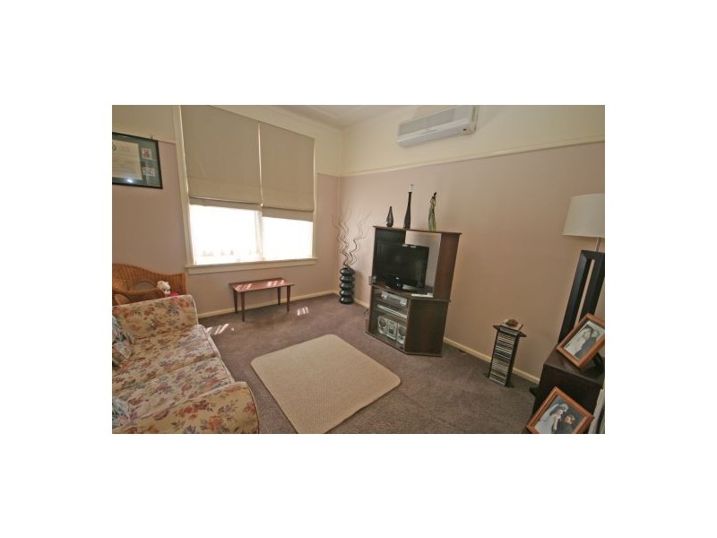 5 Peel Street, Tamworth NSW 2340
