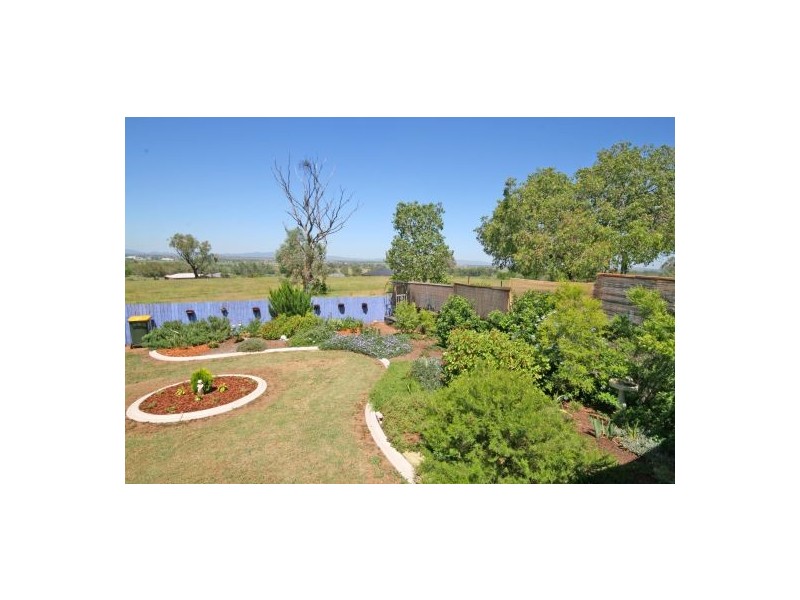 5 Peel Street, Tamworth NSW 2340