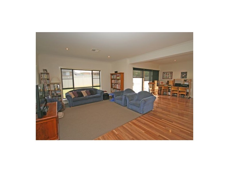 14 Emu Close, Tamworth NSW 2340