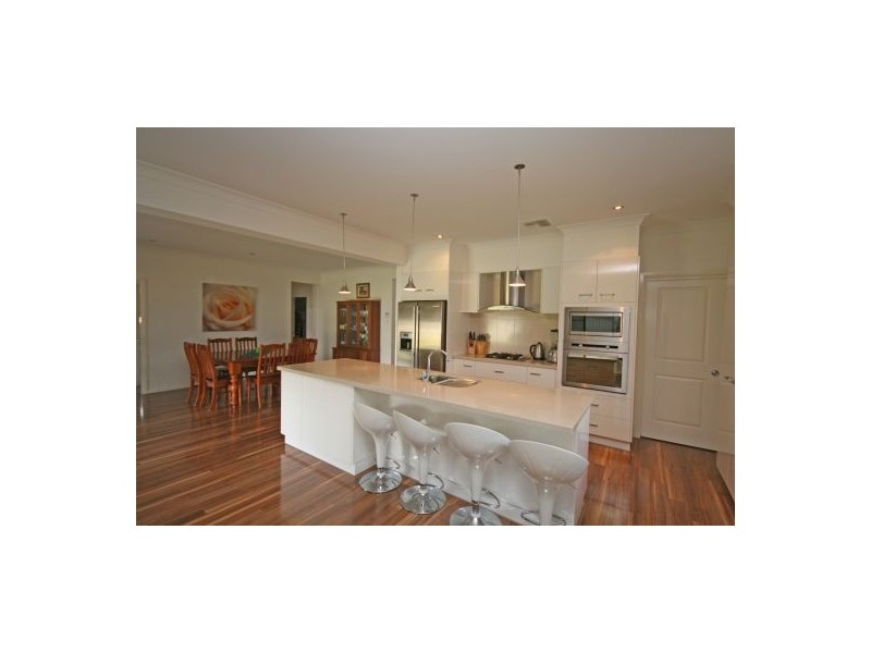 14 Emu Close, Tamworth NSW 2340