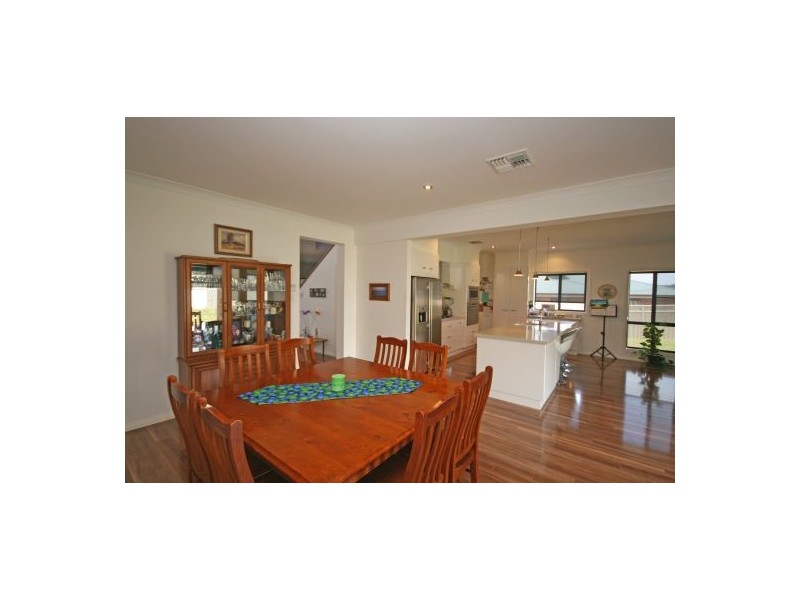 14 Emu Close, Tamworth NSW 2340