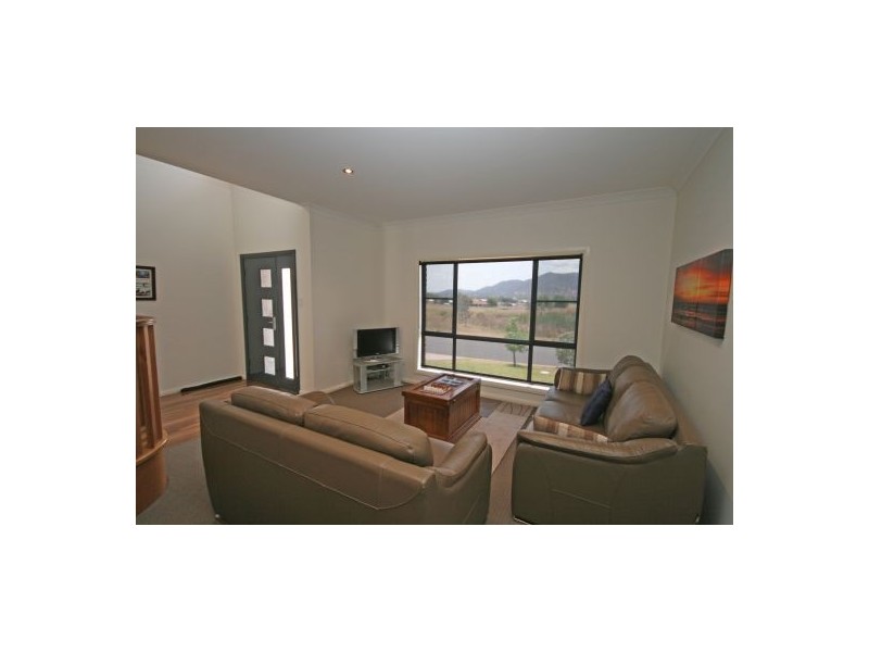14 Emu Close, Tamworth NSW 2340