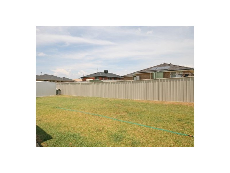 14 Emu Close, Tamworth NSW 2340