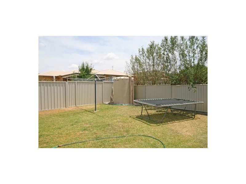 14 Emu Close, Tamworth NSW 2340