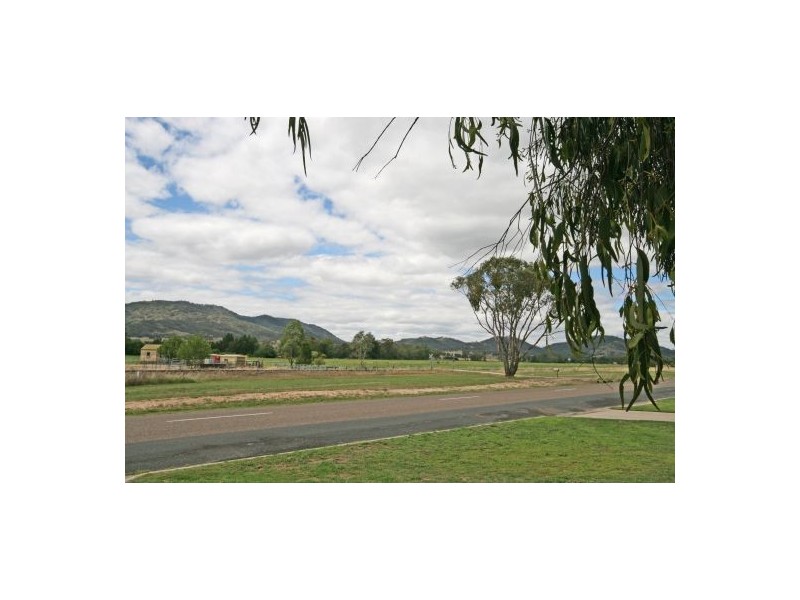 25 Sandy Road, Kootingal NSW 2352