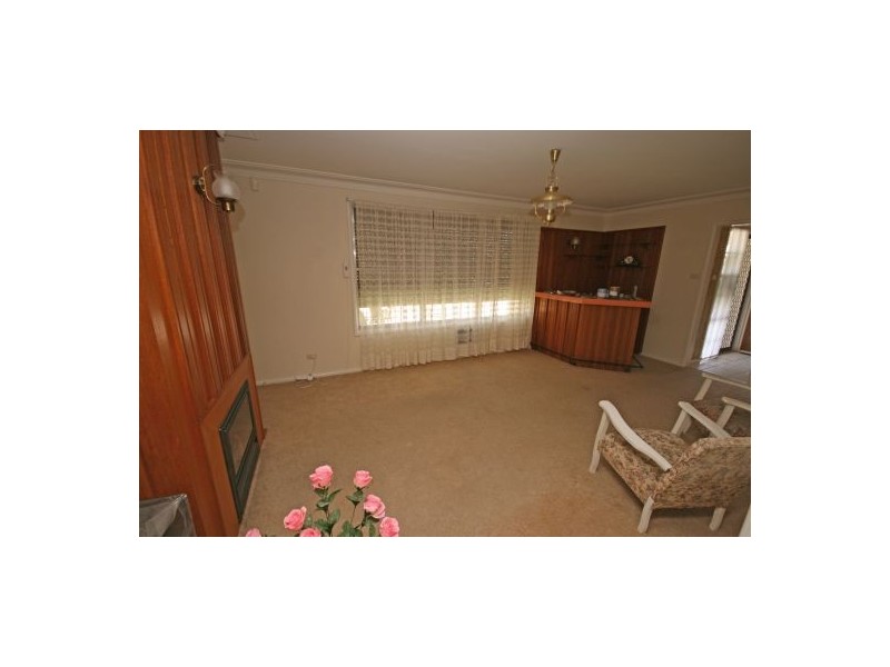 11 Quambi Street, Tamworth NSW 2340