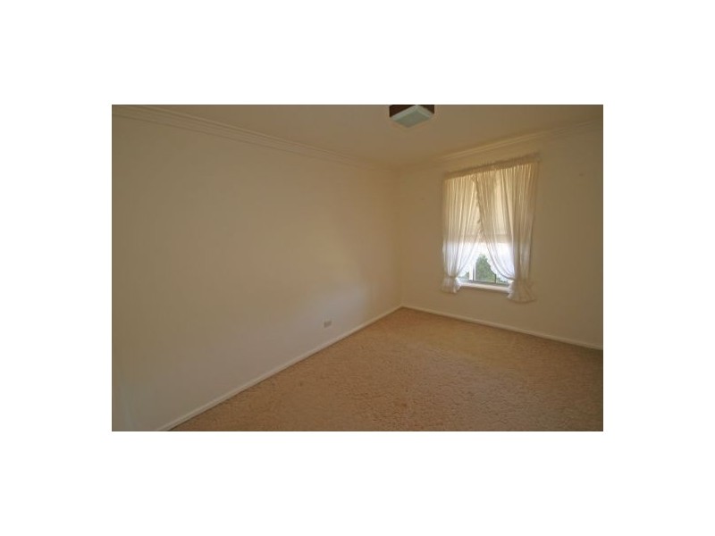 11 Quambi Street, Tamworth NSW 2340