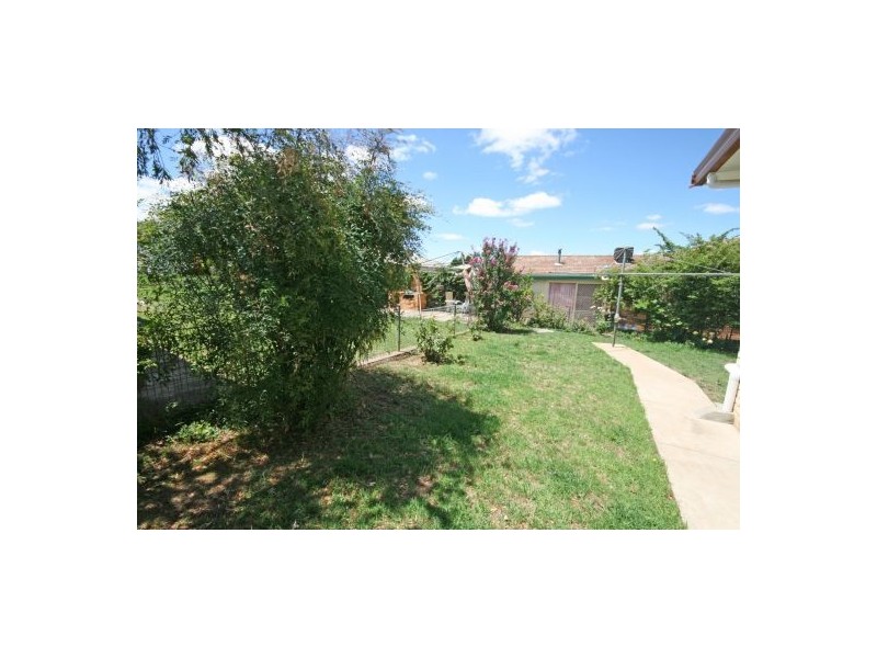 11 Quambi Street, Tamworth NSW 2340