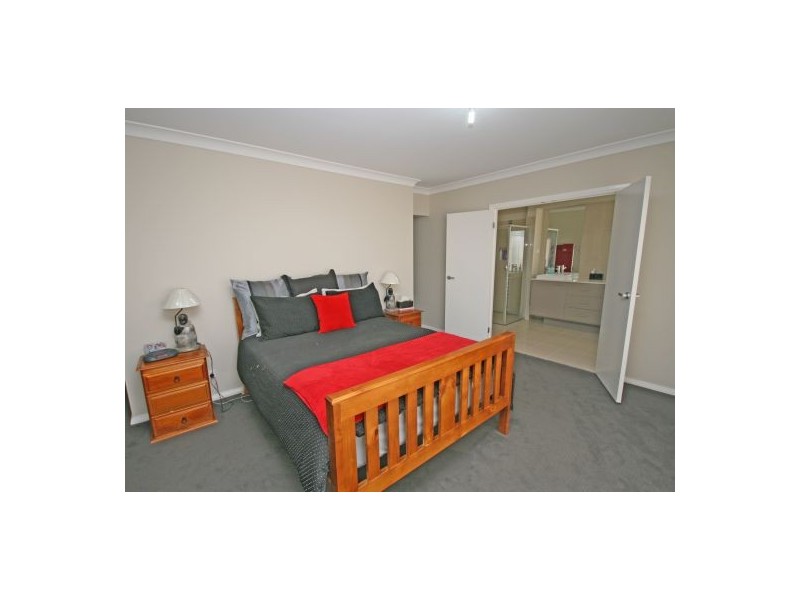 11 Barakula Drive, Tamworth NSW 2340