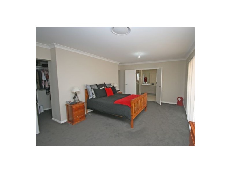 11 Barakula Drive, Tamworth NSW 2340