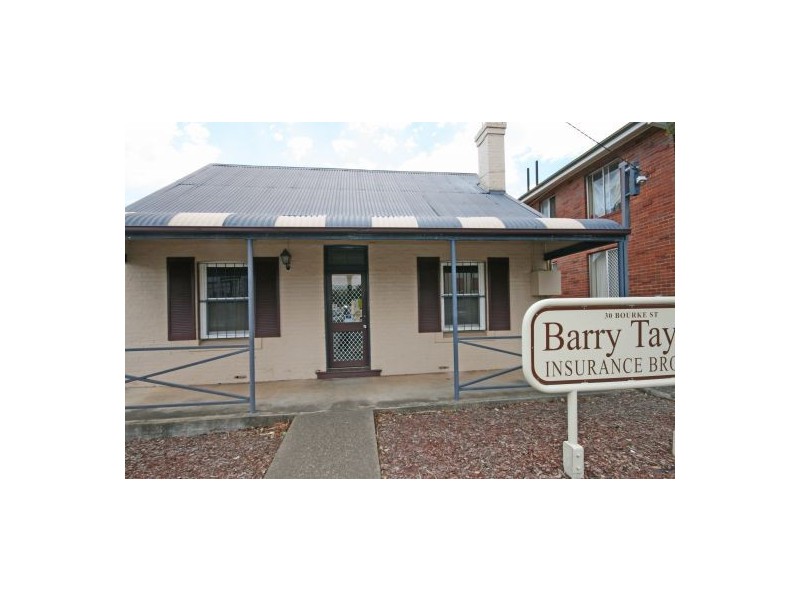 30 Bourke Street, Tamworth NSW 2340
