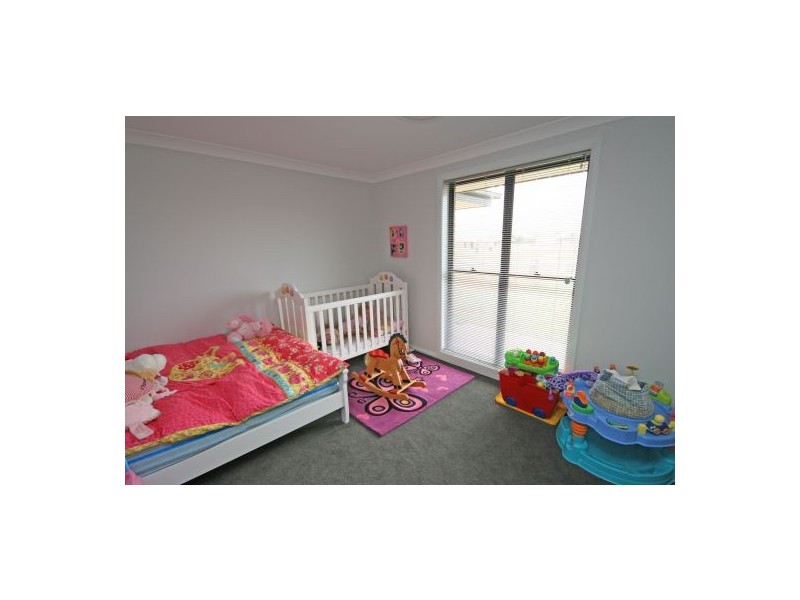 2 John Stuart Close, Tamworth NSW 2340