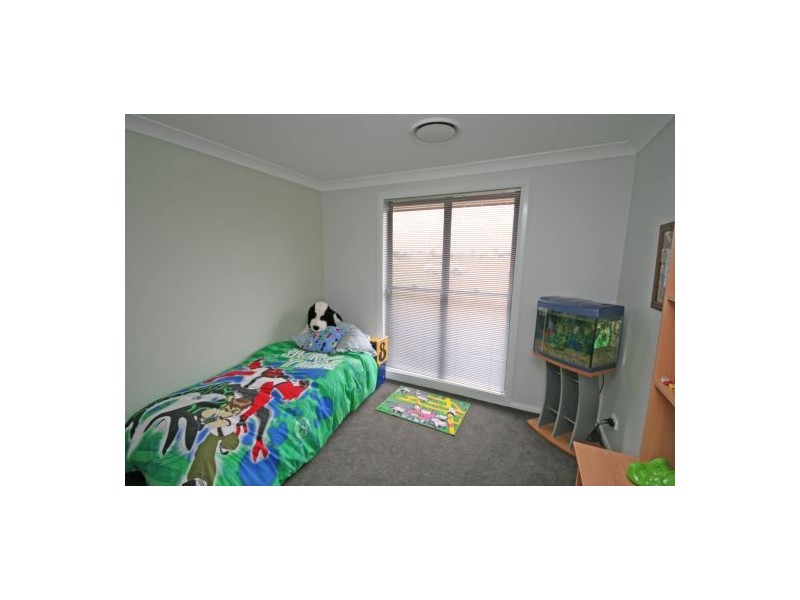 2 John Stuart Close, Tamworth NSW 2340