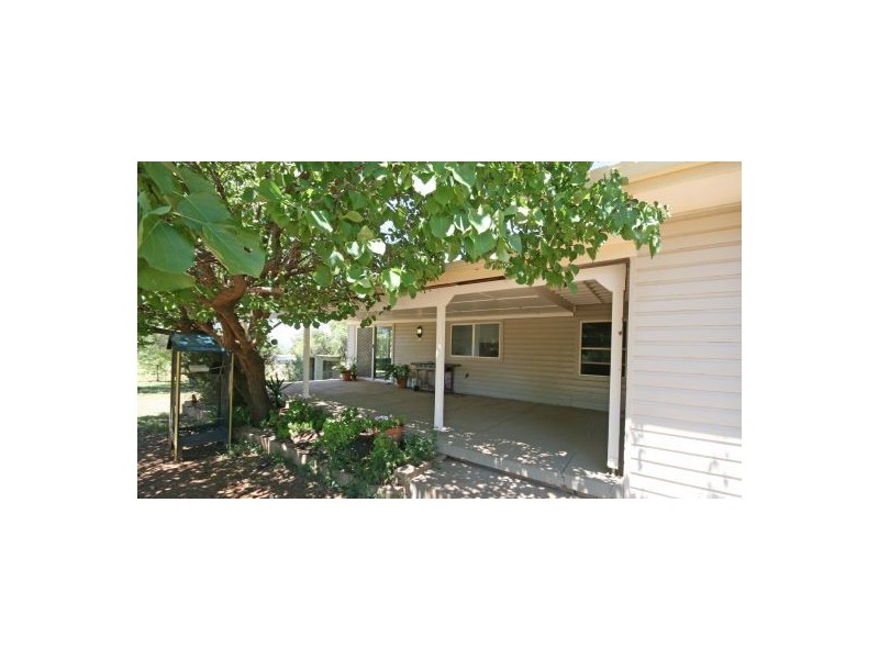 111 Burgess Lane, Tamworth NSW 2340