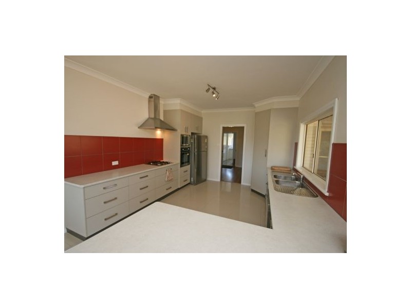 111 Burgess Lane, Tamworth NSW 2340