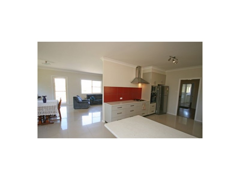 111 Burgess Lane, Tamworth NSW 2340