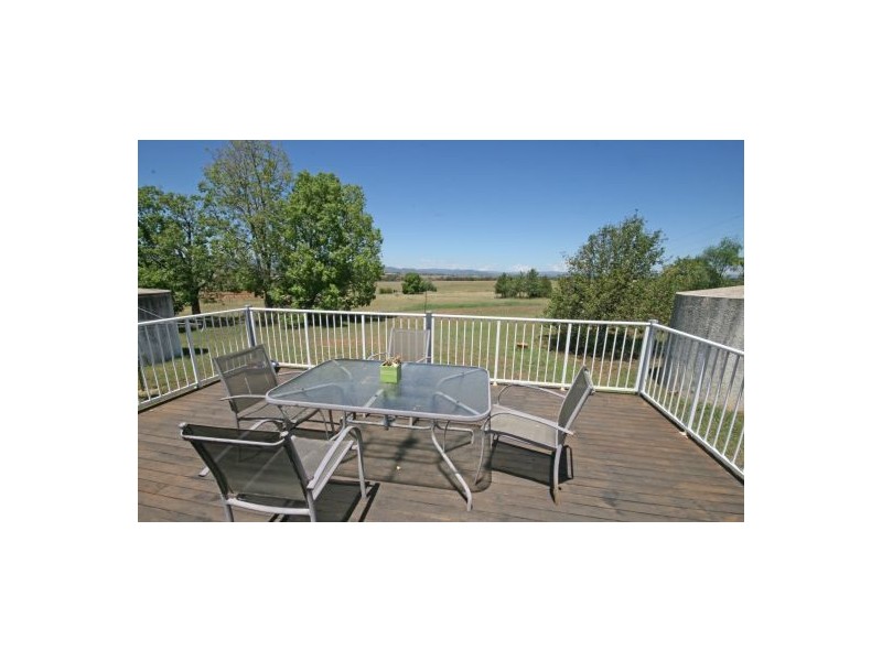 111 Burgess Lane, Tamworth NSW 2340