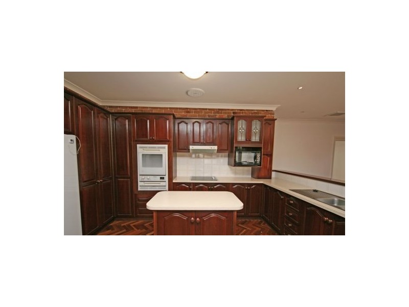 91 Yarmouth Parade, Tamworth NSW 2340