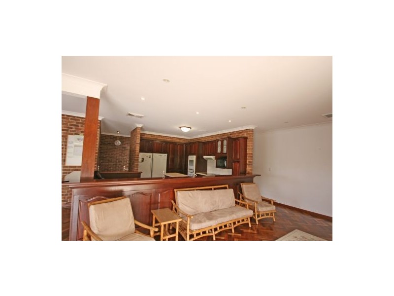 91 Yarmouth Parade, Tamworth NSW 2340