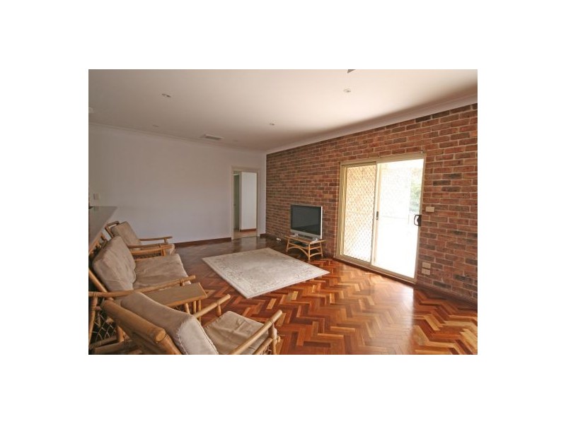 91 Yarmouth Parade, Tamworth NSW 2340