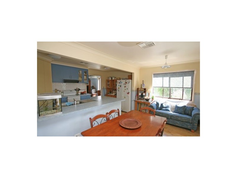 34 Phillip Street, Duri NSW 2344