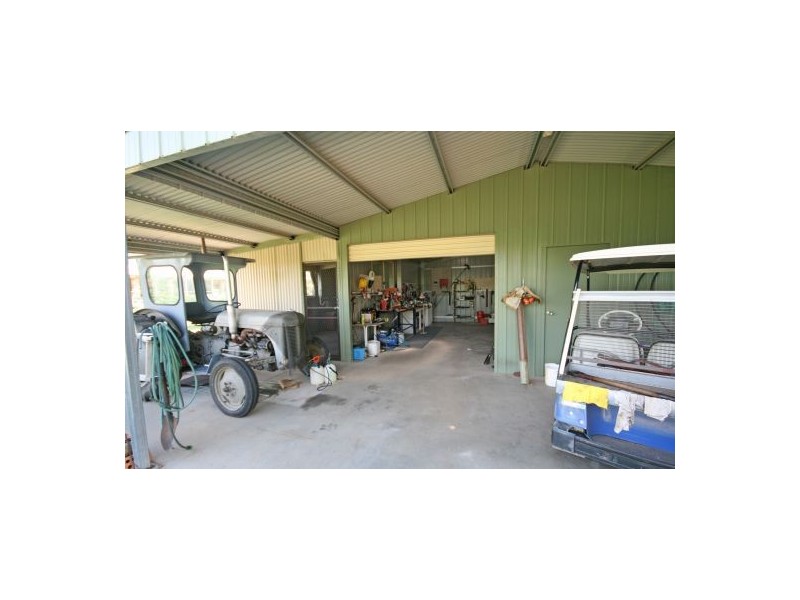 51 Catherine Way, Tamworth NSW 2340