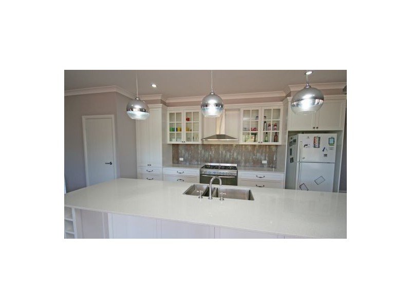 2 Bentwing Place, Tamworth NSW 2340