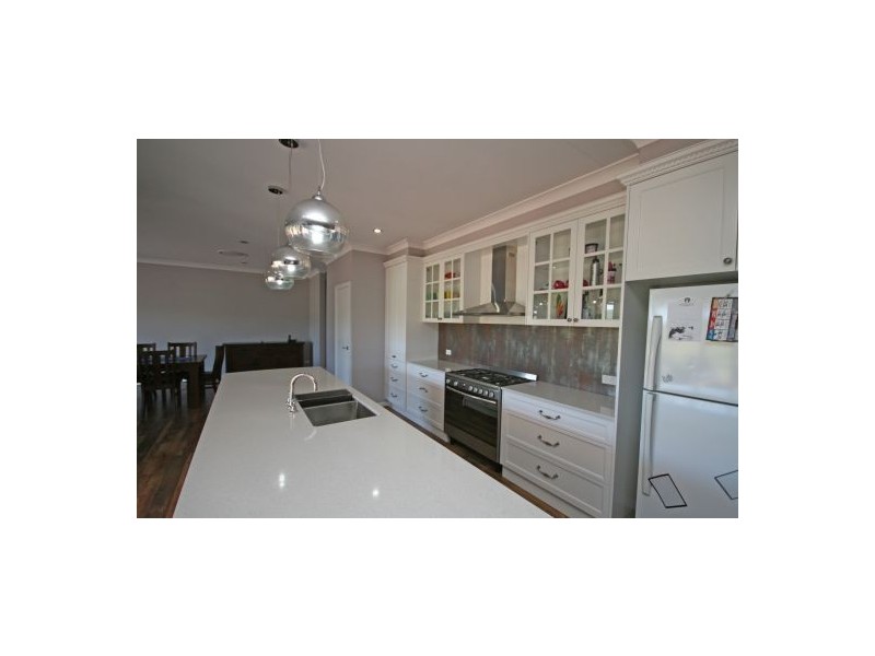 2 Bentwing Place, Tamworth NSW 2340