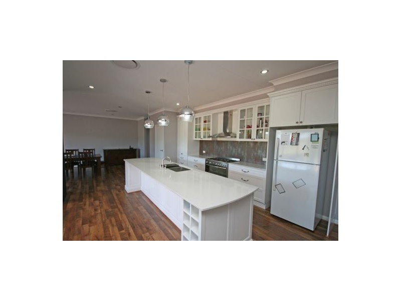 2 Bentwing Place, Tamworth NSW 2340